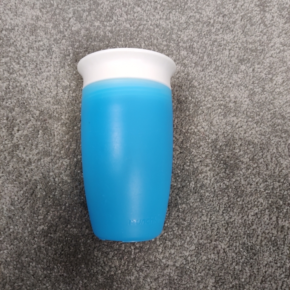 Munchkin Kids 360 Sippy Cup Blue Non Spill Leak Proof10oz 296ml BPA Free